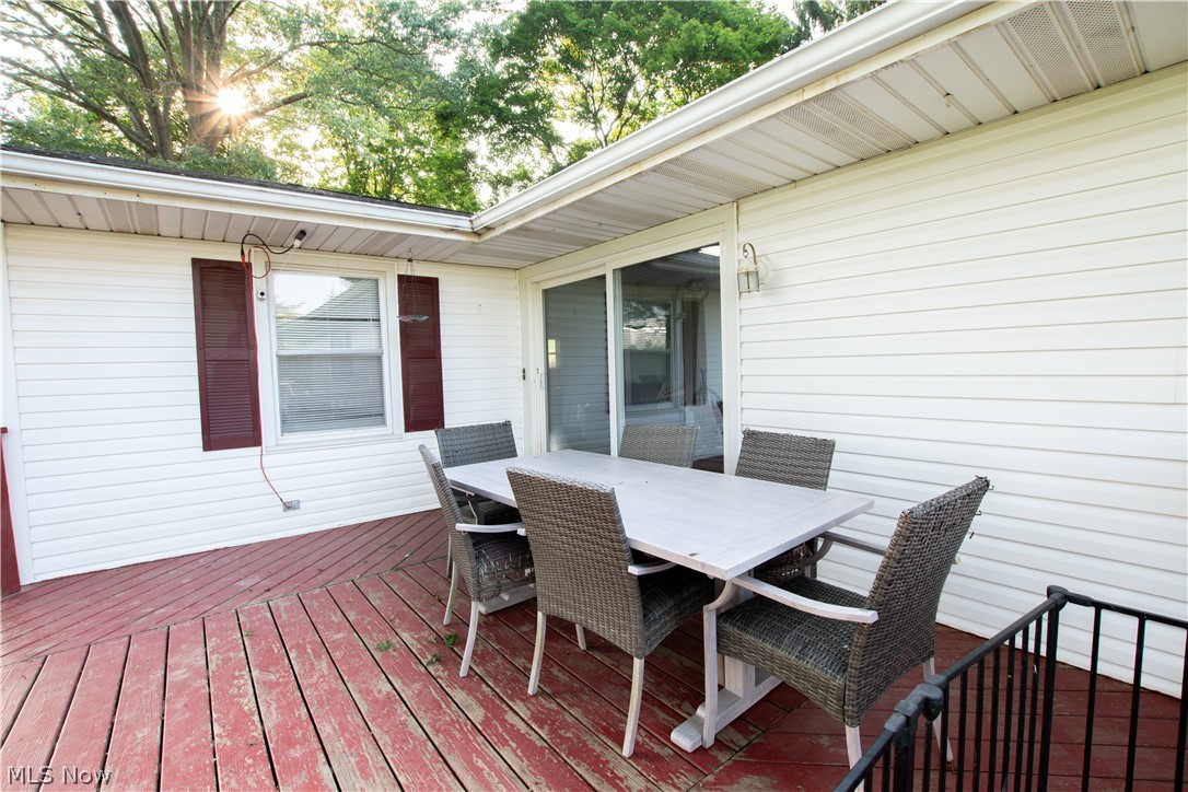 1757 Pleasant Valley Road NE New Philadelphia OH 44663