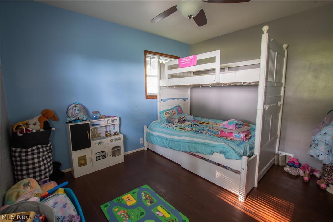 1757 Pleasant Valley Road NE New Philadelphia OH 44663