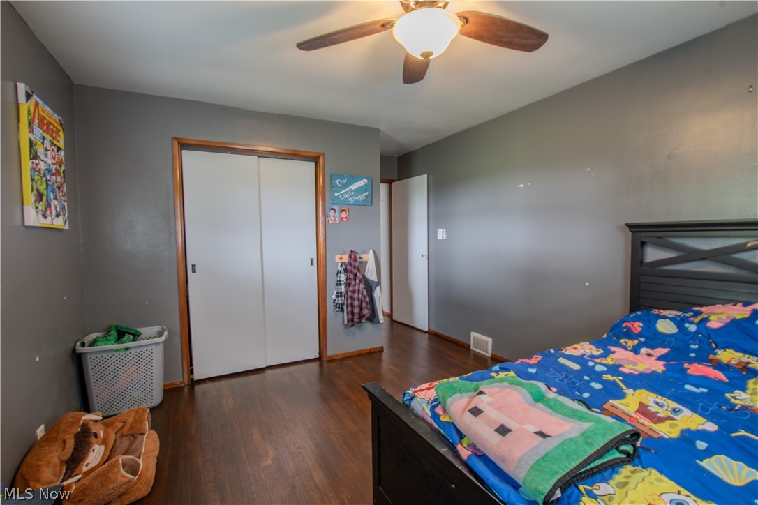 1757 Pleasant Valley Road NE New Philadelphia OH 44663