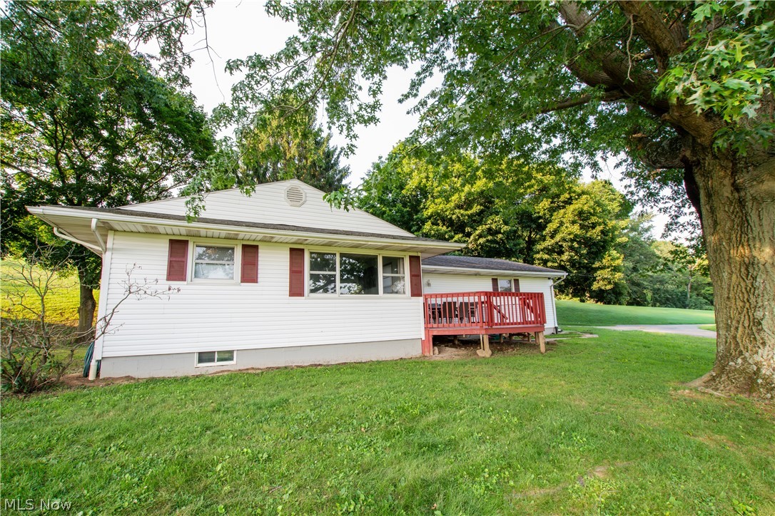 1757 Pleasant Valley Road NE New Philadelphia OH 44663