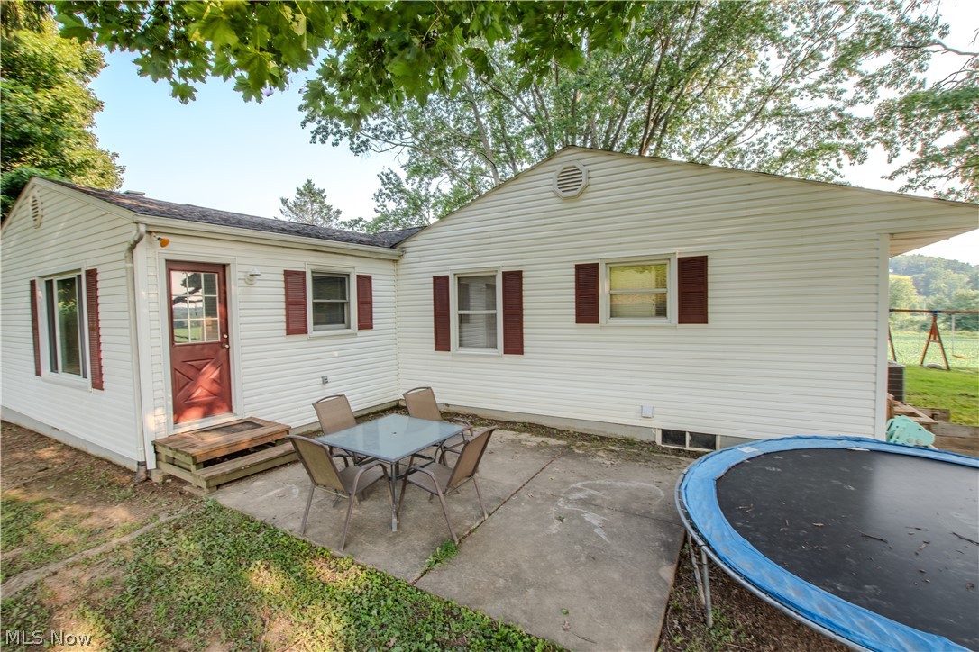 1757 Pleasant Valley Road NE New Philadelphia OH 44663