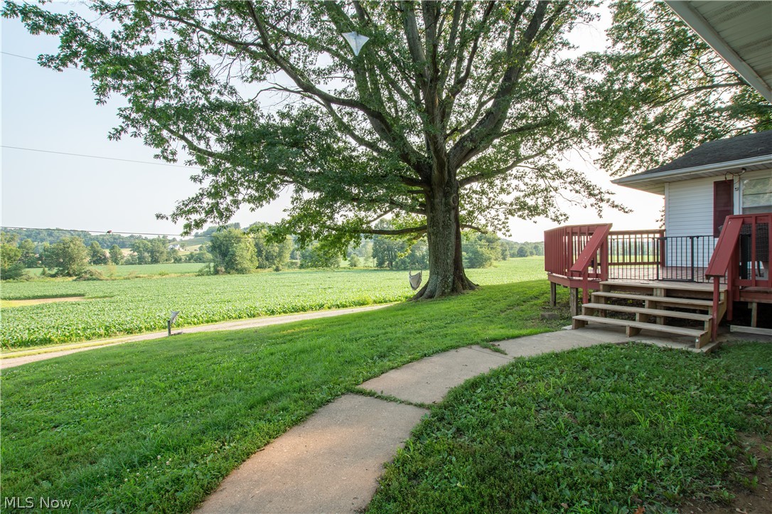 1757 Pleasant Valley Road NE New Philadelphia OH 44663