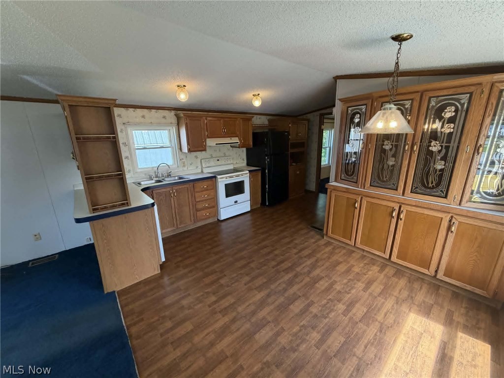 8 Hawaiian Drive Madison OH 44057