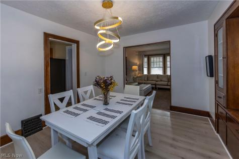 273 S Portage Path Akron OH 44302