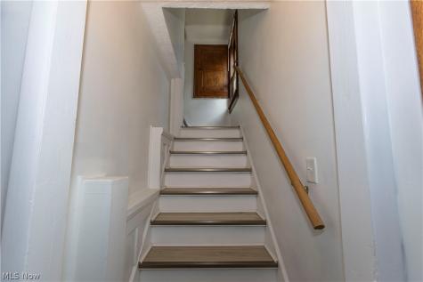 273 S Portage Path Akron OH 44302
