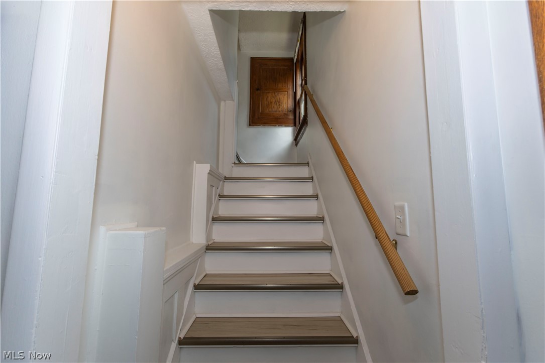 273 S Portage Path Akron OH 44302