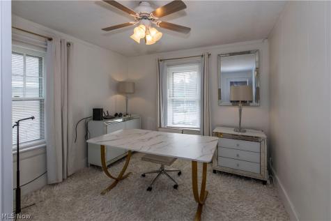 273 S Portage Path Akron OH 44302