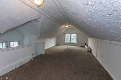 273 S Portage Path Akron OH 44302