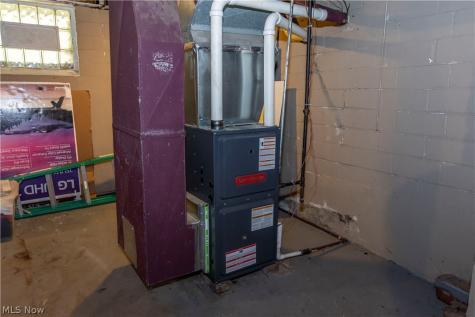 273 S Portage Path Akron OH 44302