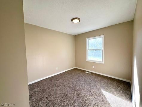 2193 33rd Street E Cleveland OH 44115