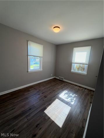 1722 Saint Elmo Avenue NE Canton OH 44705