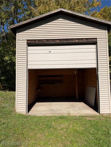 1722 Saint Elmo Avenue NE Canton OH 44705