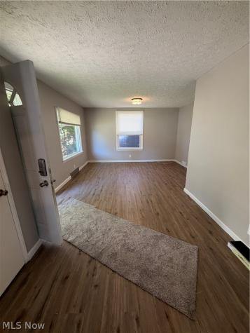 1722 Saint Elmo Avenue NE Canton OH 44705