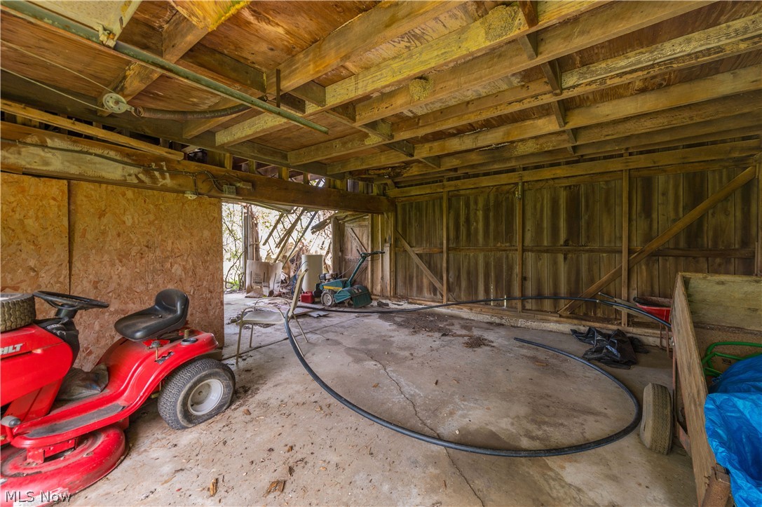 145 State Road Hinckley OH 44233