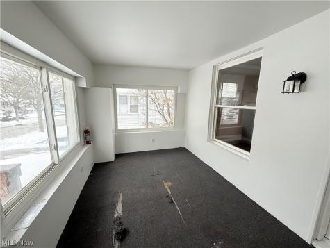 2140 12th Street Akron OH 44314