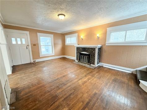 2140 12th Street Akron OH 44314