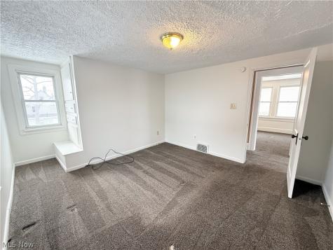 2140 12th Street Akron OH 44314
