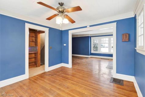 1798 Middlehurst Road Cleveland Heights OH 44118