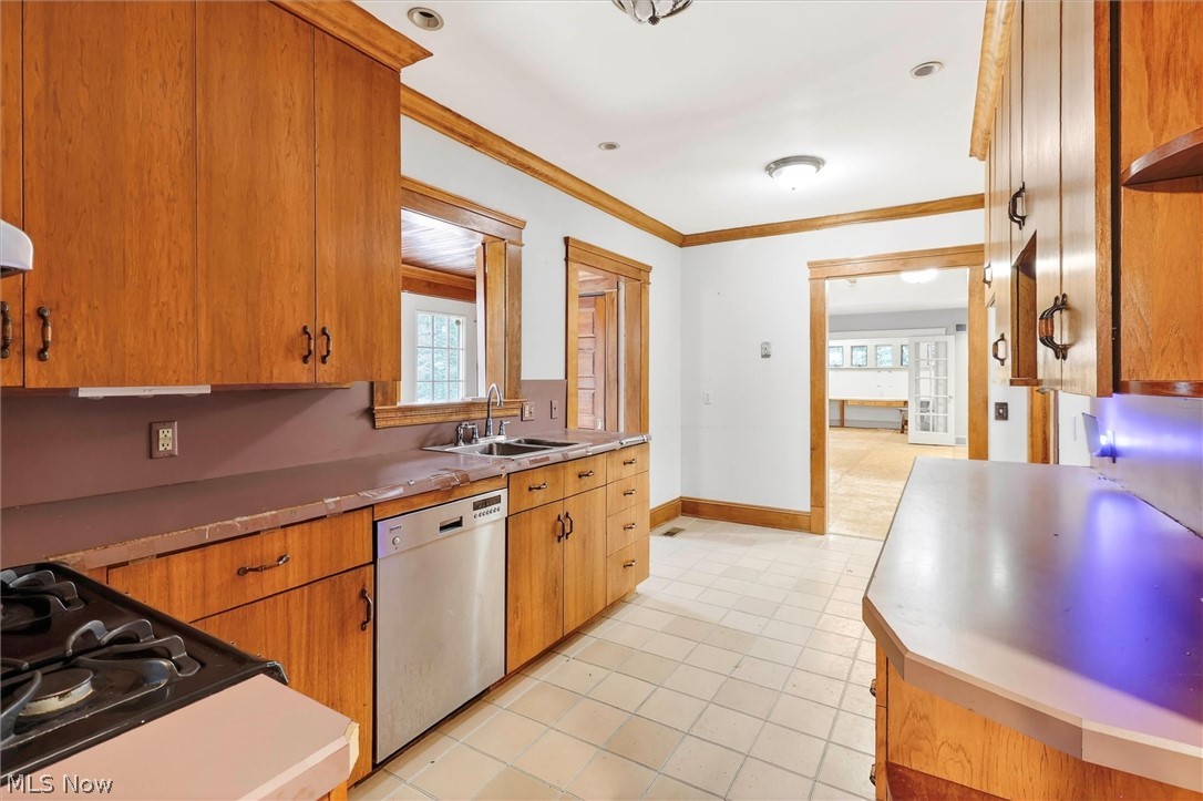 1798 Middlehurst Road Cleveland Heights OH 44118