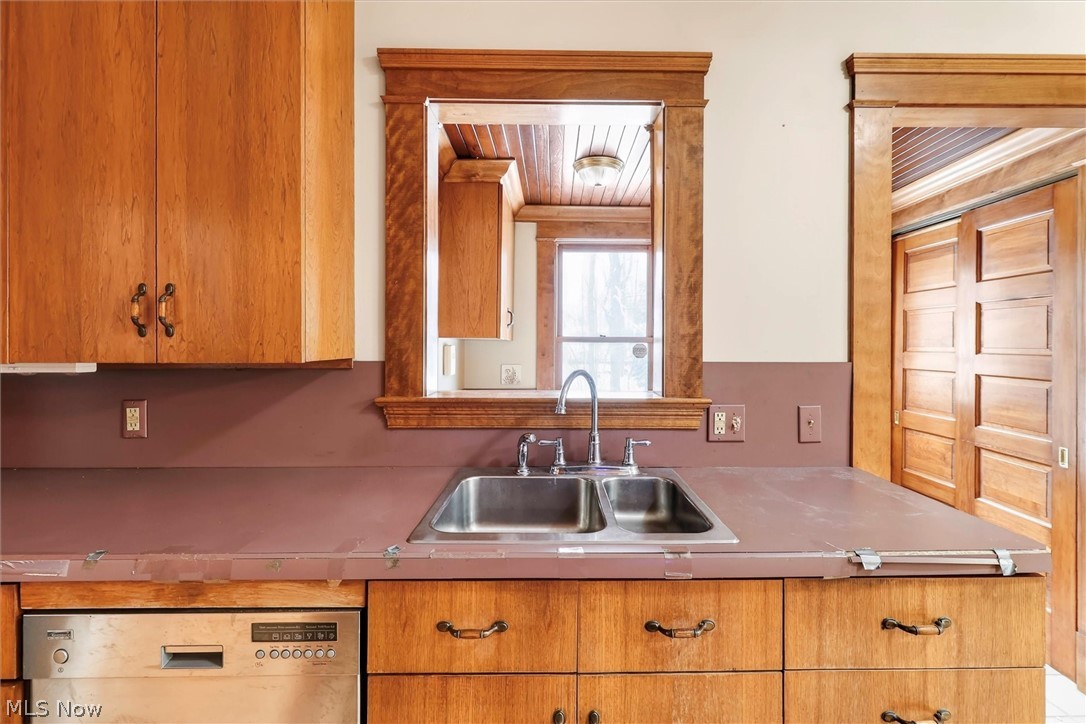 1798 Middlehurst Road Cleveland Heights OH 44118