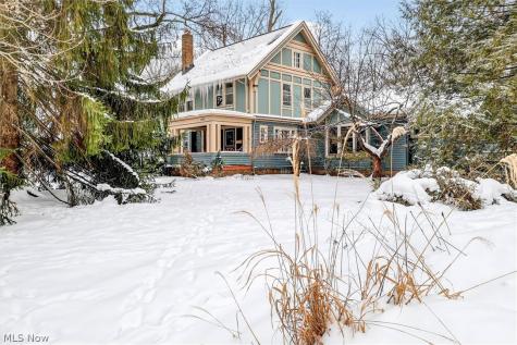 1798 Middlehurst Road Cleveland Heights OH 44118