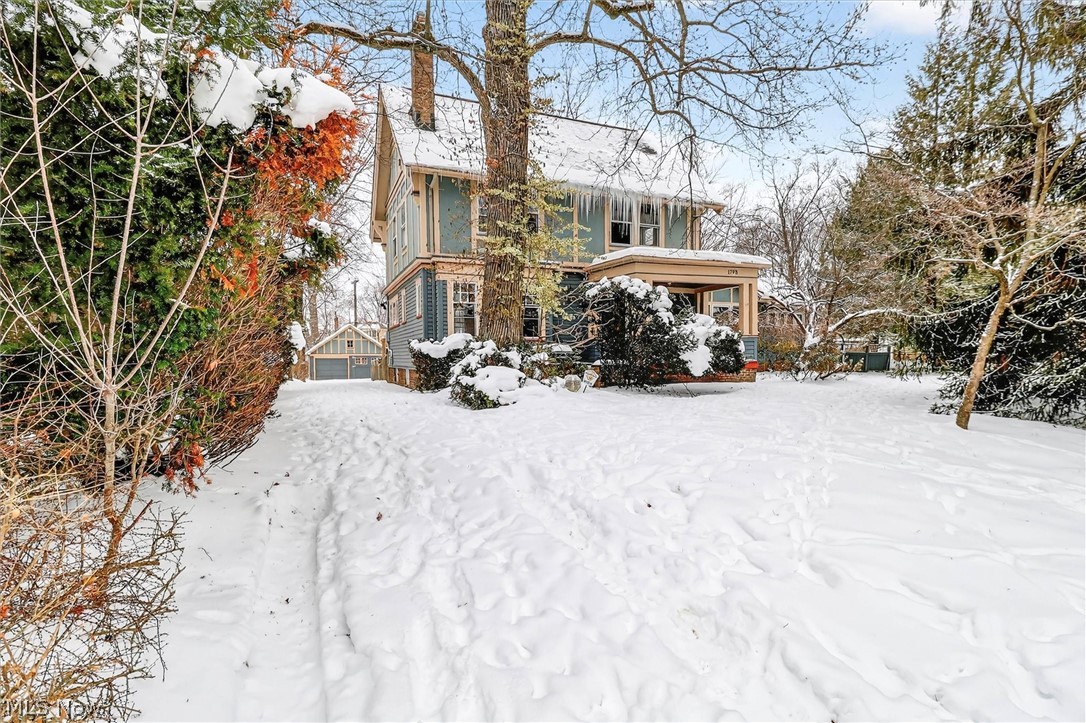 1798 Middlehurst Road Cleveland Heights OH 44118