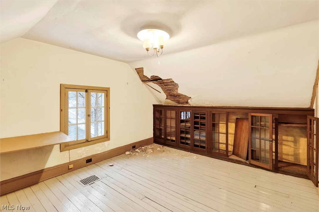 1798 Middlehurst Road Cleveland Heights OH 44118