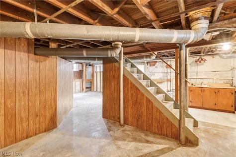 1798 Middlehurst Road Cleveland Heights OH 44118