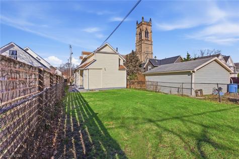 1939 W 54th Street Cleveland OH 44102