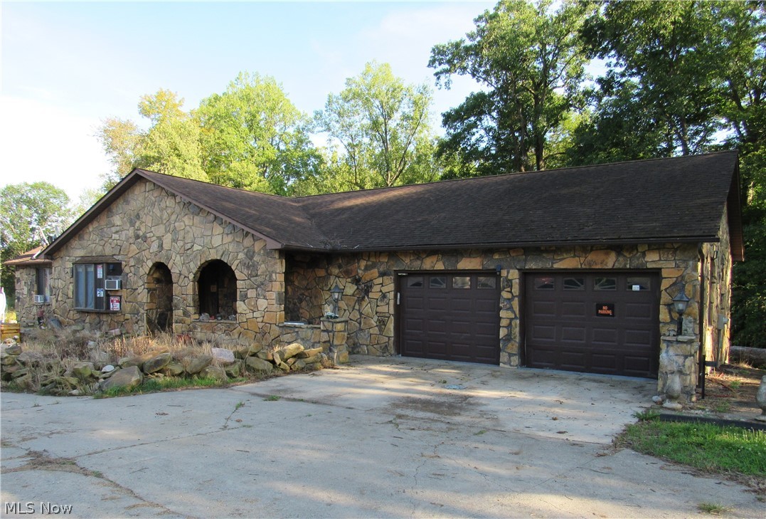 7672 Lanese Drive Windsor OH 44099