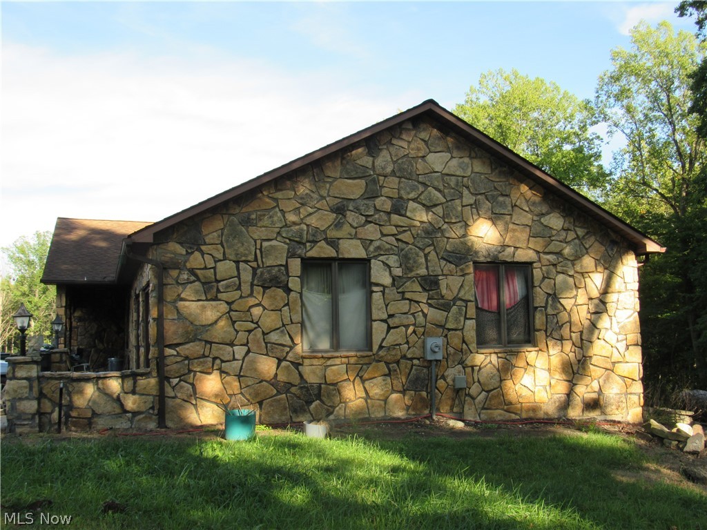 7672 Lanese Drive Windsor OH 44099