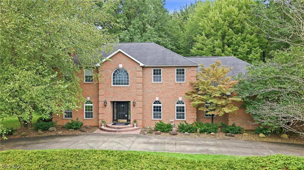 2412 East Pointe Drive SE Warren OH 44484