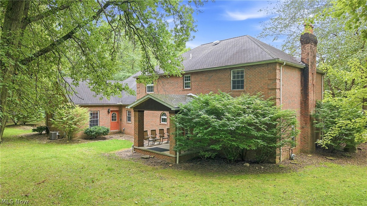 2412 East Pointe Drive SE Warren OH 44484