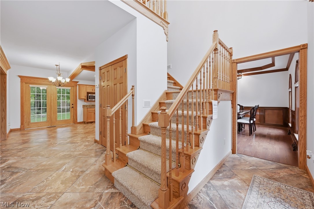 2412 East Pointe Drive SE Warren OH 44484