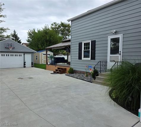 1701 Maple Street Wickliffe OH 44092