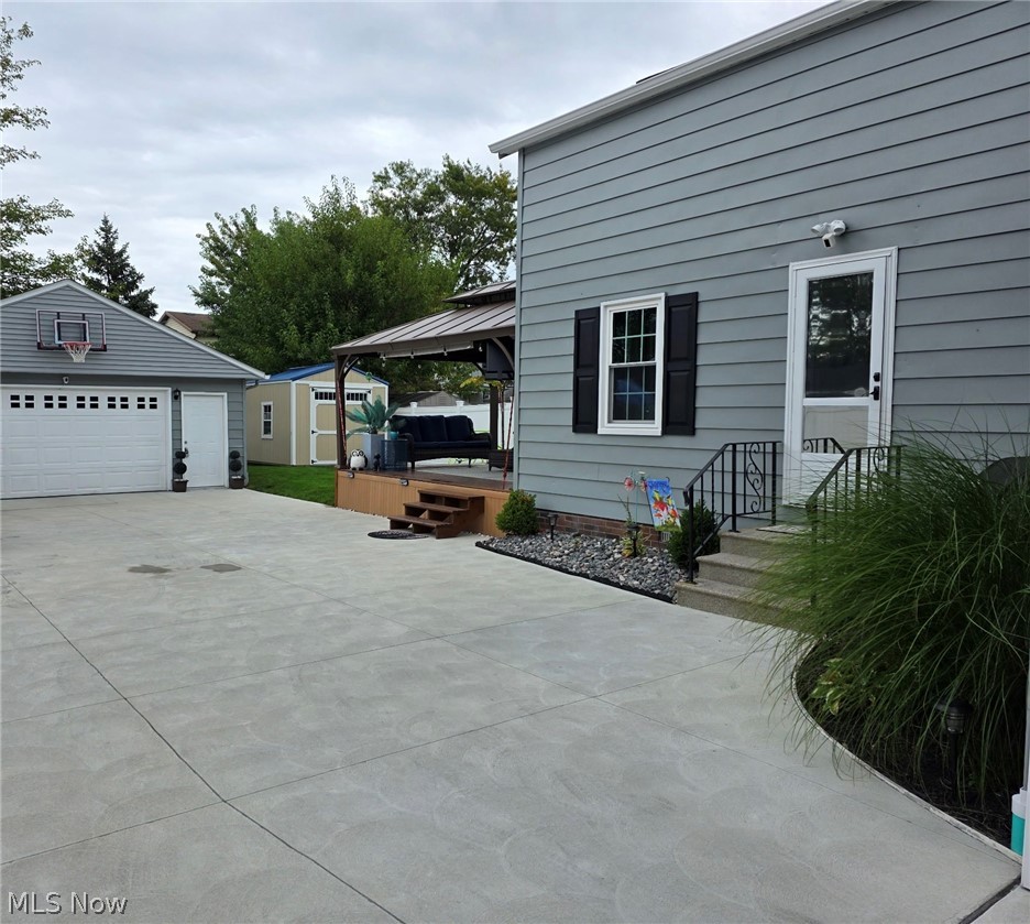 1701 Maple Street Wickliffe OH 44092