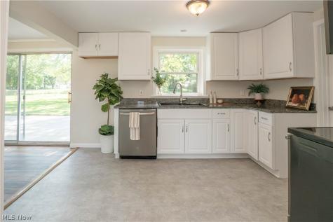 592 Frost Road Streetsboro OH 44241