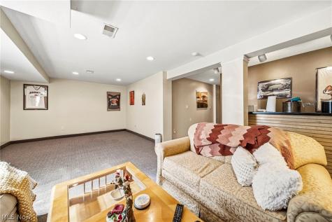 30190 Bonnie View Drive Wickliffe OH 44092