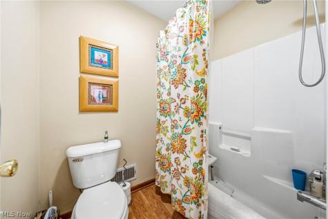 30190 Bonnie View Drive Wickliffe OH 44092