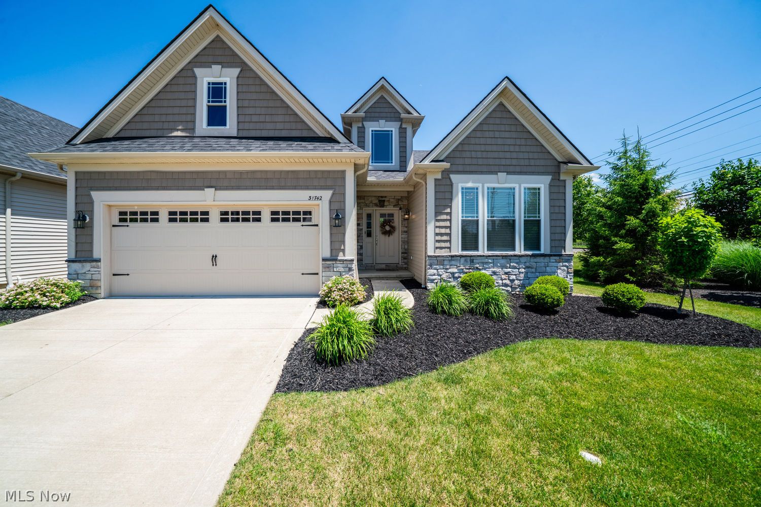 Avon Lake OH, 31742 Del Lane