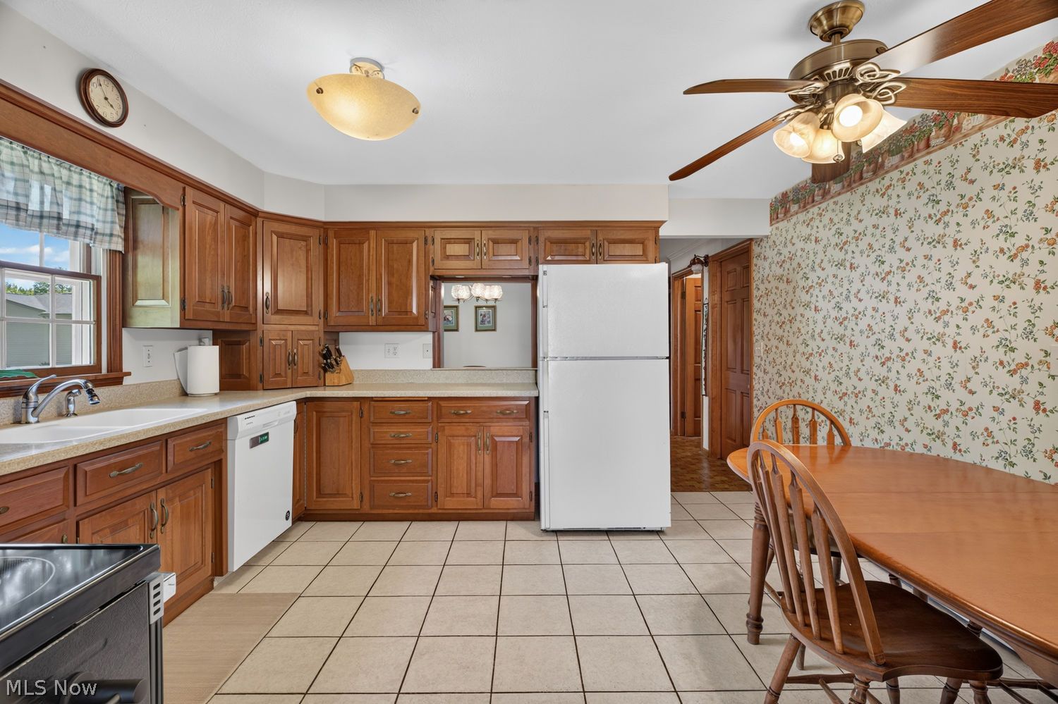 44735 Middle Ridge Road Amherst OH 44001