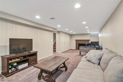 18960 Coffinberry Boulevard Fairview Park OH 44126