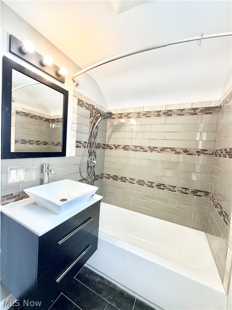 3783 Covington Road South Euclid OH 44121