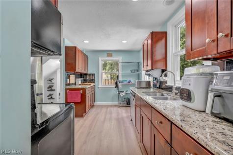 16810 Seneca Avenue Lakewood OH 44107