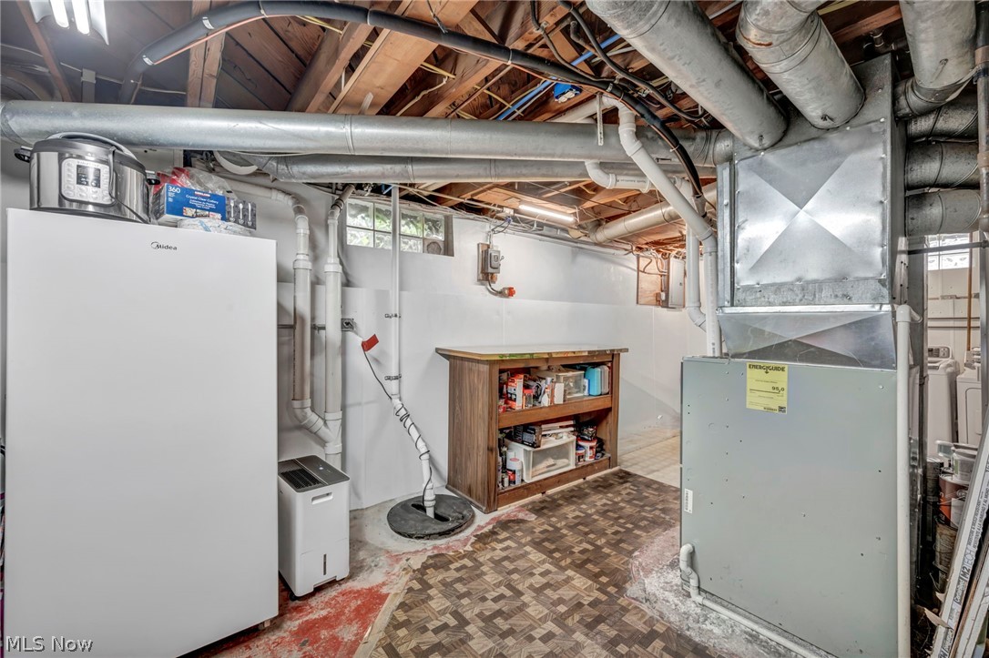 16810 Seneca Avenue Lakewood OH 44107