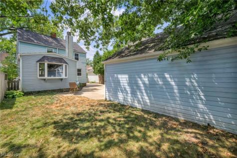 16810 Seneca Avenue Lakewood OH 44107