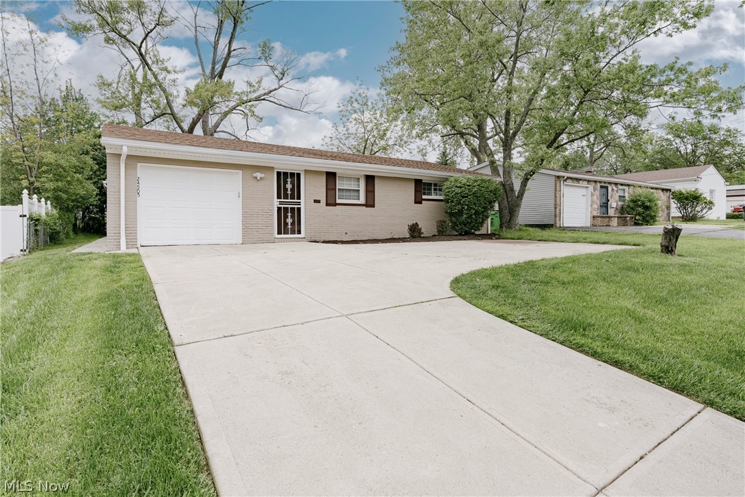 24505 Emery Road Warrensville Heights OH 44128
