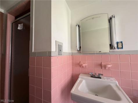 4808 Monticello Boulevard Richmond Heights OH 44143