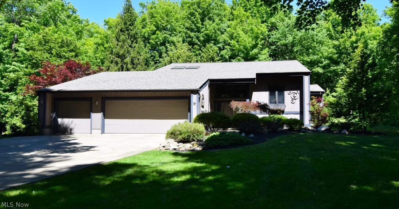 15874 Arbor Trail Newbury OH 44065