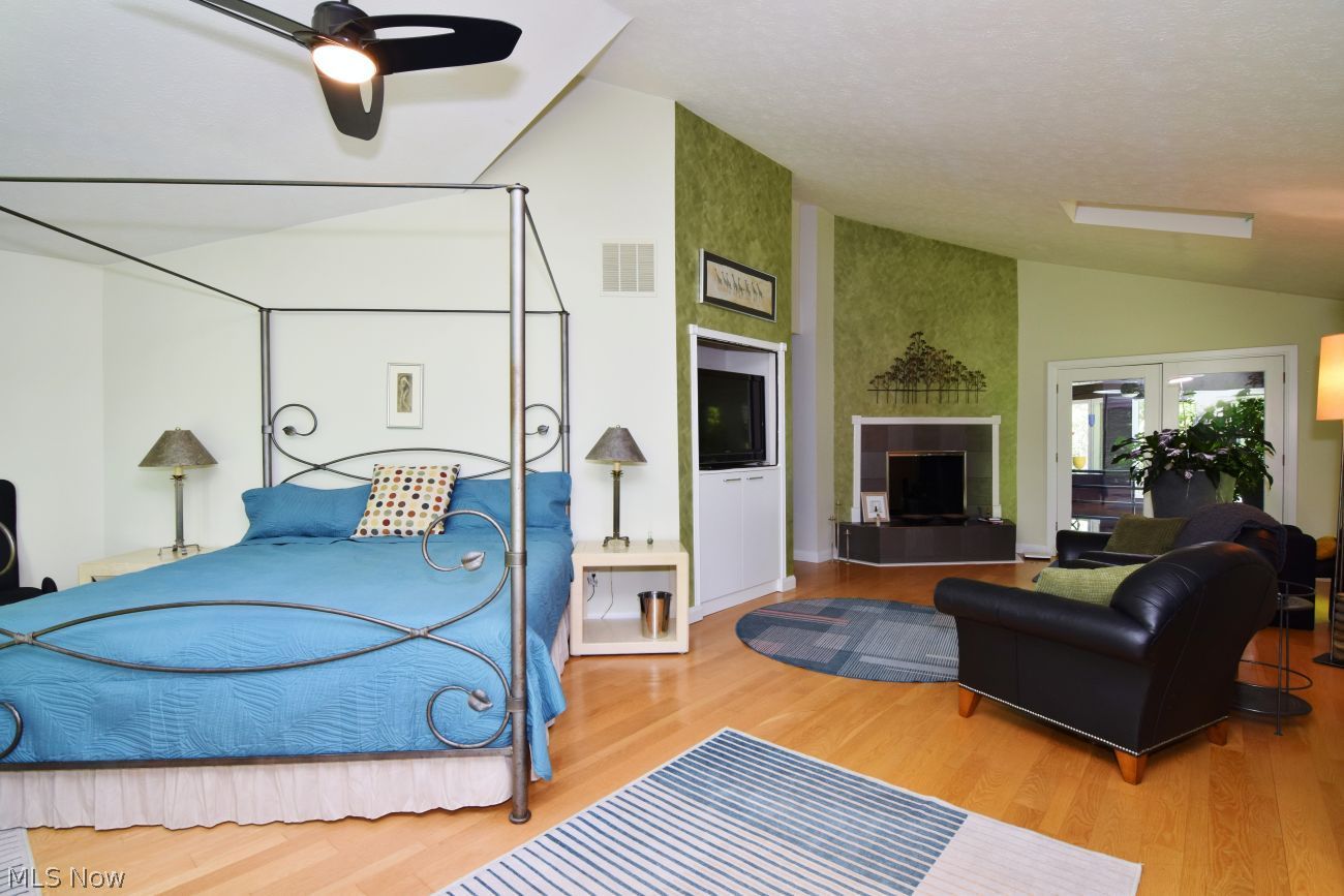 15874 Arbor Trail Newbury OH 44065